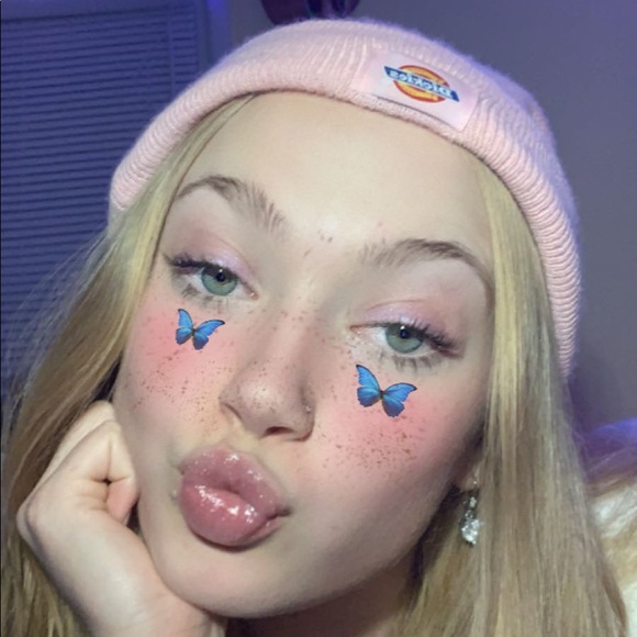 chloechanel11